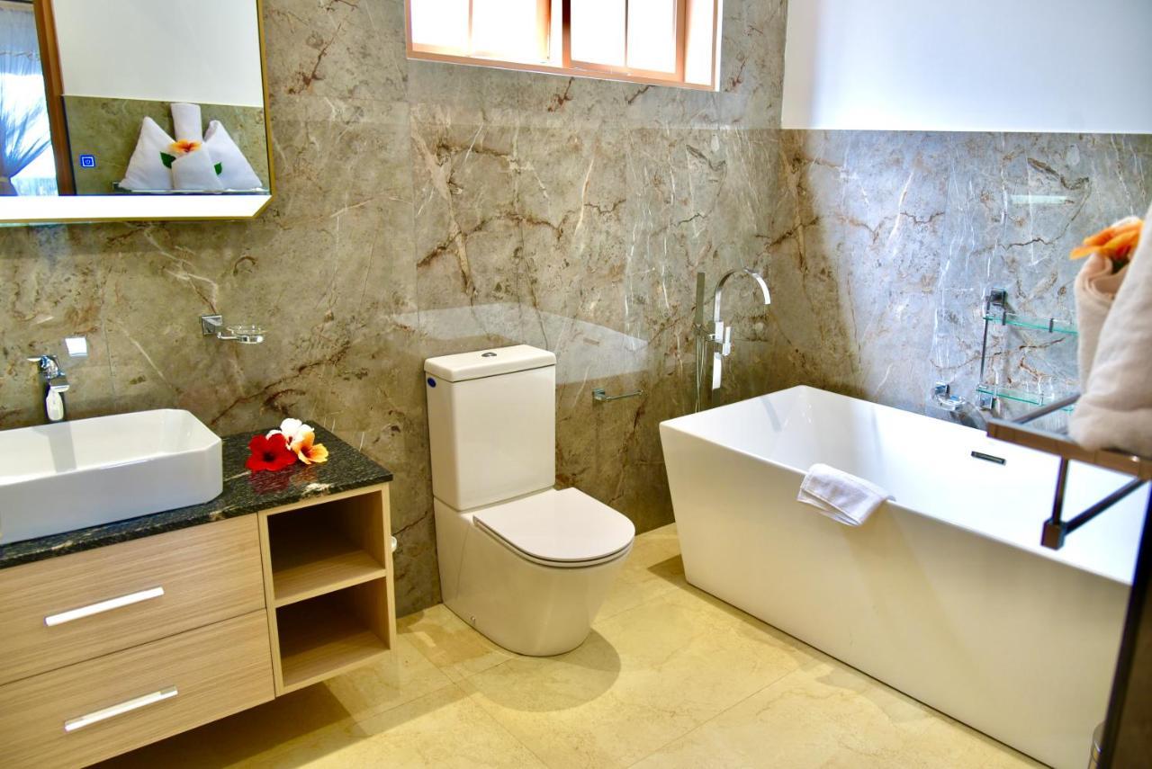 SEA SPLASH SELF CATERING And La Petite Maison Grand Anse  Exterior foto