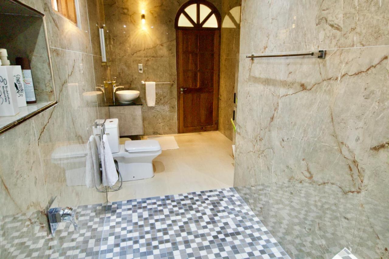 SEA SPLASH SELF CATERING And La Petite Maison Grand Anse  Exterior foto