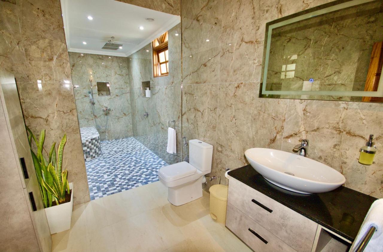 SEA SPLASH SELF CATERING And La Petite Maison Grand Anse  Exterior foto