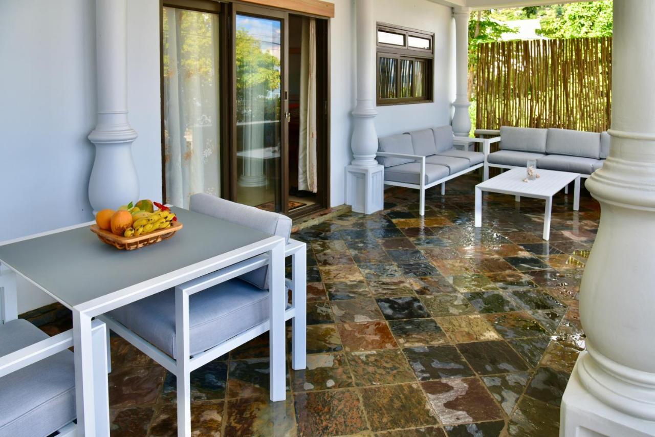 SEA SPLASH SELF CATERING And La Petite Maison Grand Anse  Exterior foto