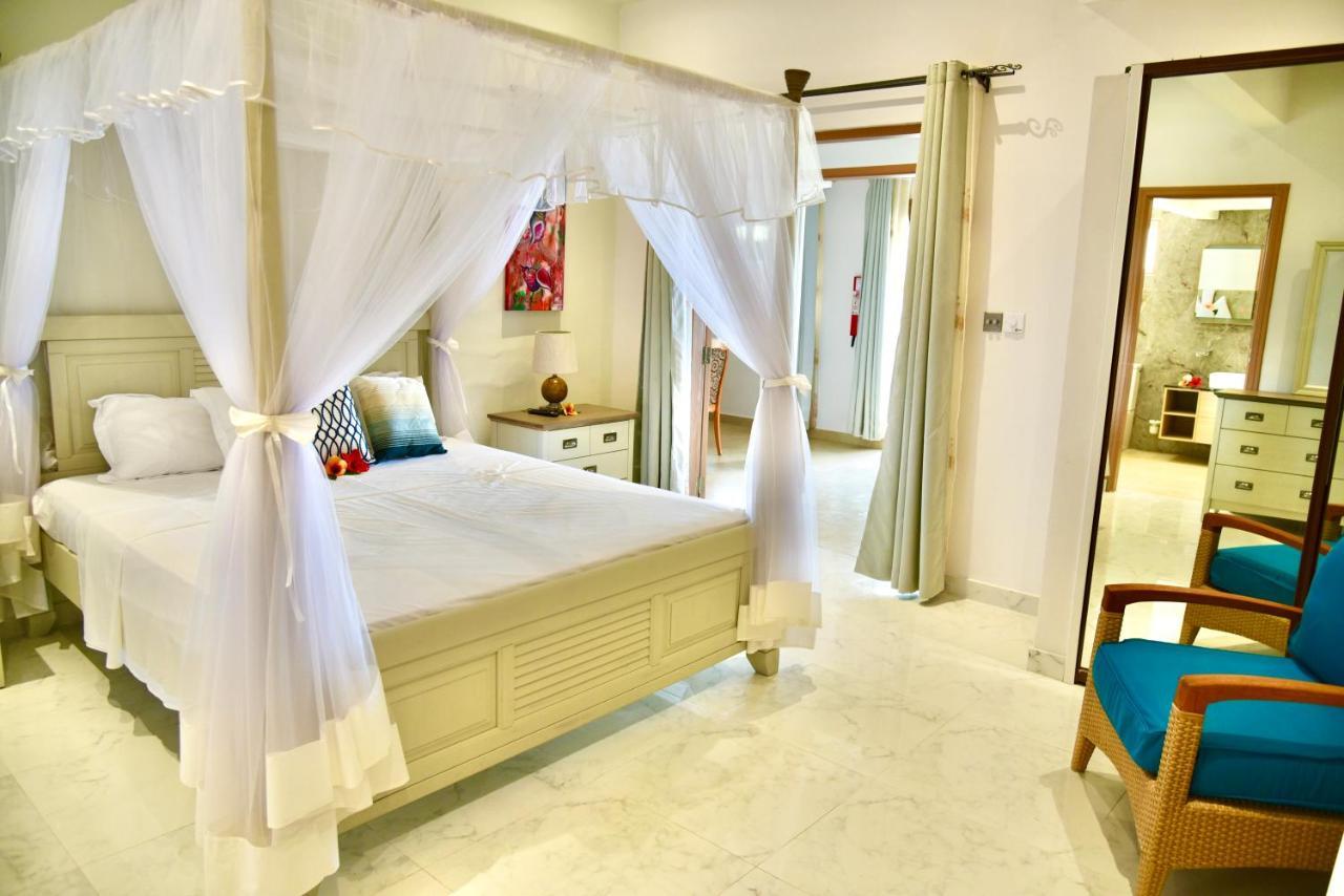 SEA SPLASH SELF CATERING And La Petite Maison Grand Anse  Exterior foto