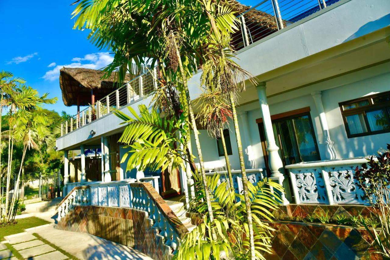 SEA SPLASH SELF CATERING And La Petite Maison Grand Anse  Exterior foto