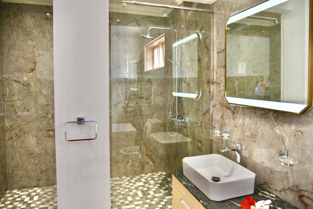 SEA SPLASH SELF CATERING And La Petite Maison Grand Anse  Exterior foto