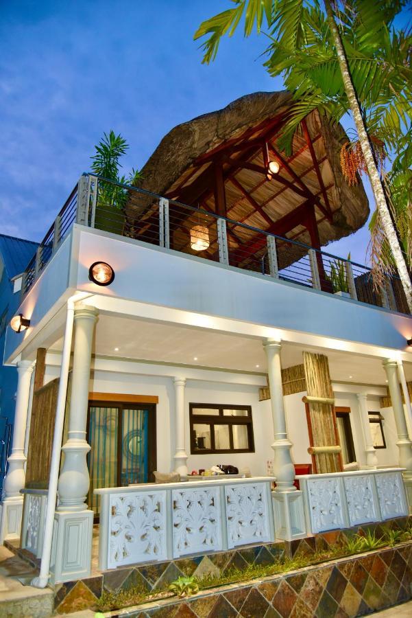 SEA SPLASH SELF CATERING And La Petite Maison Grand Anse  Exterior foto