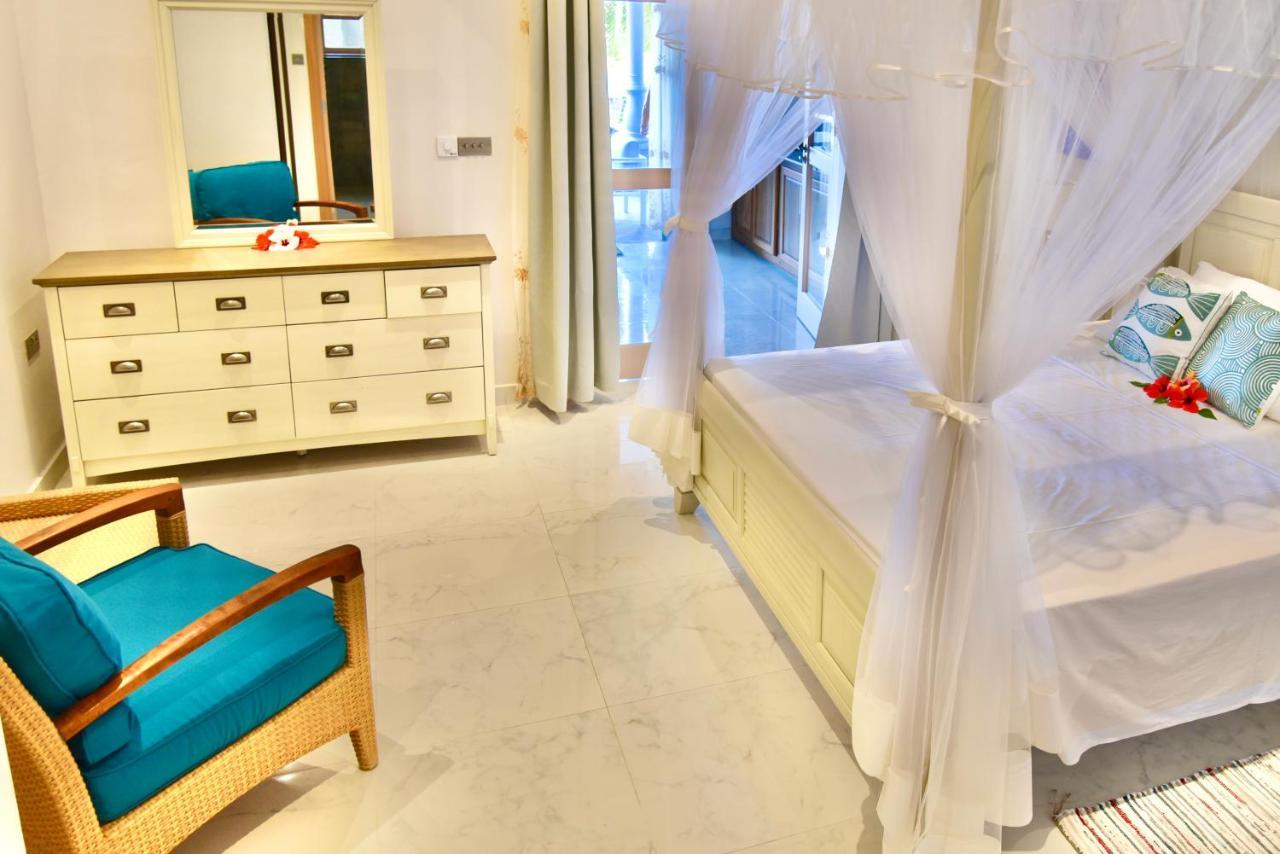 SEA SPLASH SELF CATERING And La Petite Maison Grand Anse  Exterior foto
