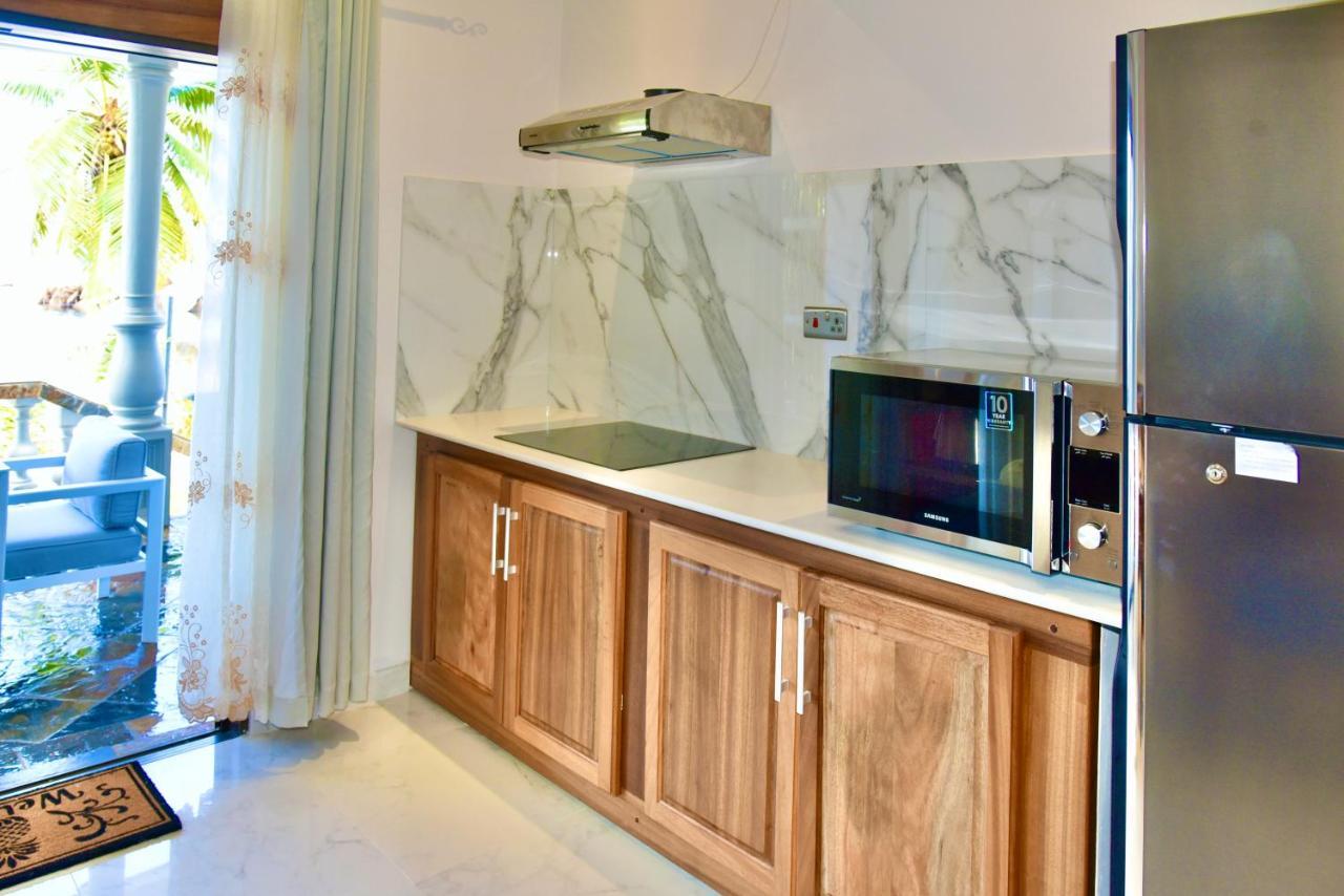 SEA SPLASH SELF CATERING And La Petite Maison Grand Anse  Exterior foto