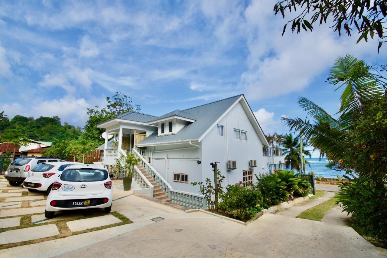 SEA SPLASH SELF CATERING And La Petite Maison Grand Anse  Exterior foto
